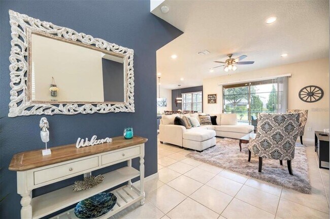 5533 Misty Oak Cir