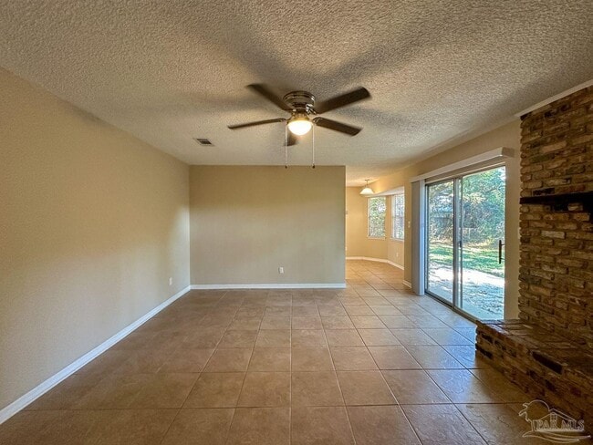 Photo - 3660 Buford Cir
