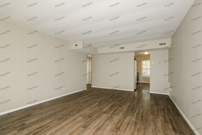 Photo - 8411 Rosalind Ct