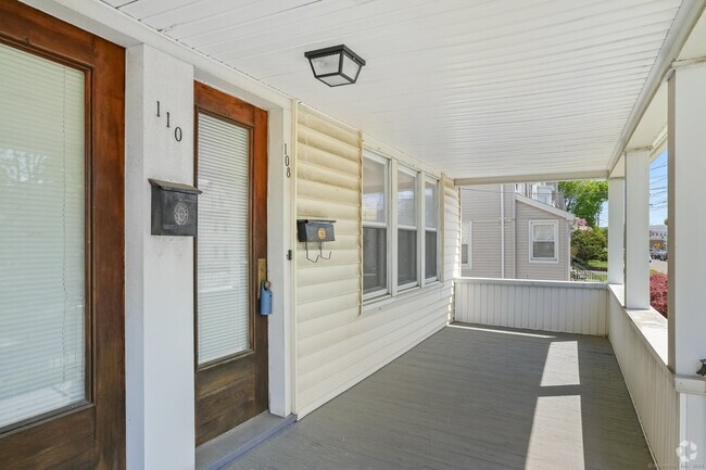 Building Photo - 108 Barnum Ter Rental