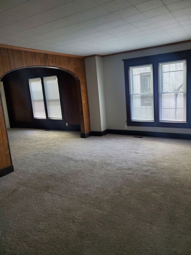 Photo - Spacious 3 Bedroom Home For Rent!