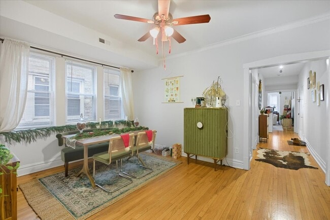 Photo - 1123 N Christiana Ave Unit 2S