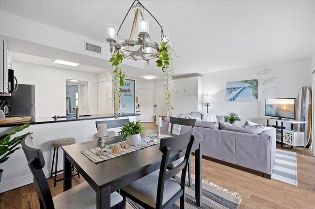 Photo - 1605 S US Hwy 1 Unit D404