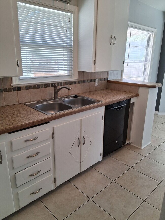 Photo - Charming University Area 3 Bedroom Home