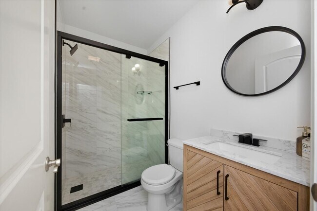 Photo - 1523 W Huron St Unit 3