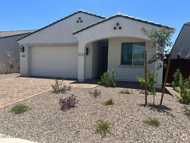 Building Photo - 8809 W Windsor Blvd Rental