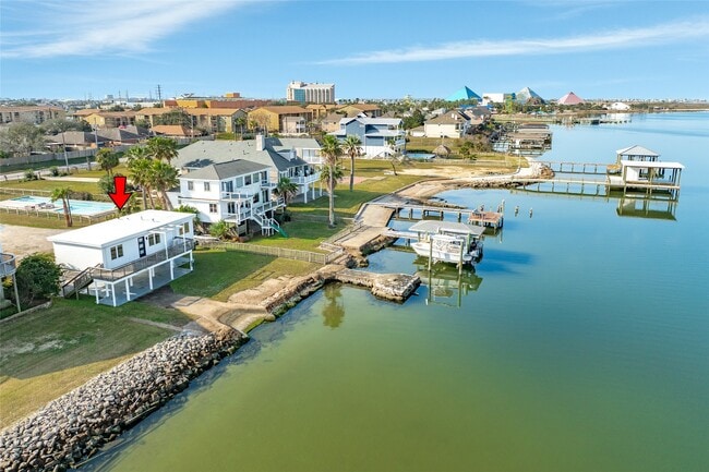 Building Photo - 7204 Avenue N 1/2 Rear