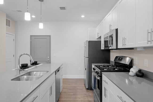 Harmony Lake Apartment Homes
