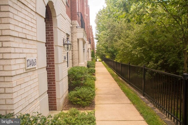 Building Photo - 12406 Liberty Bridge Rd