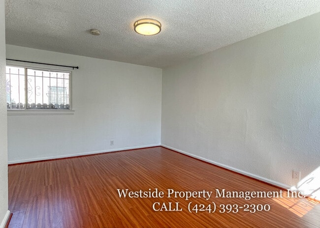 Photo - 6606 Brynhurst Ave