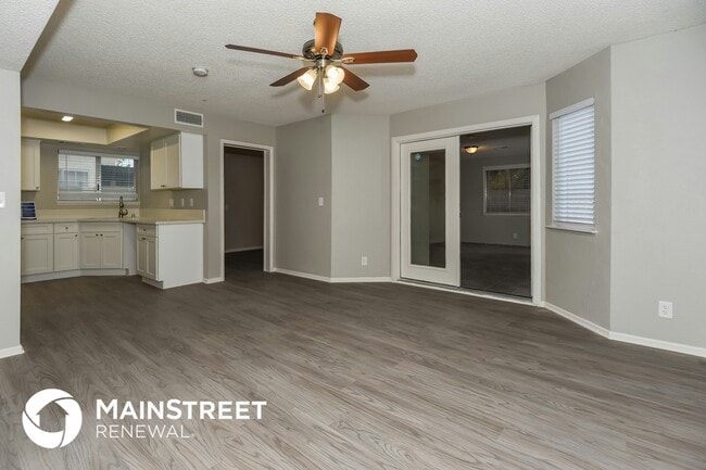 Photo - 1712 Ember Glow Cir