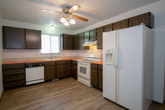 Photo - 3001-3003 Sumac St Unit 3001