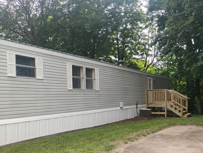 Photo - 1100 W Locust St