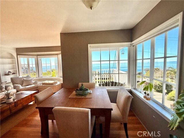 Photo - 2344 Glenneyre St