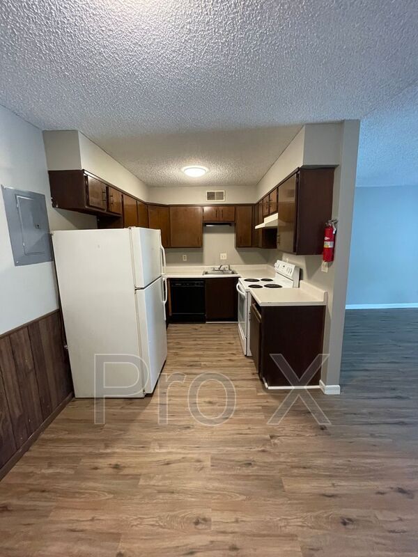 Photo - 2027-2037 S River St Unit #3 2037 River St