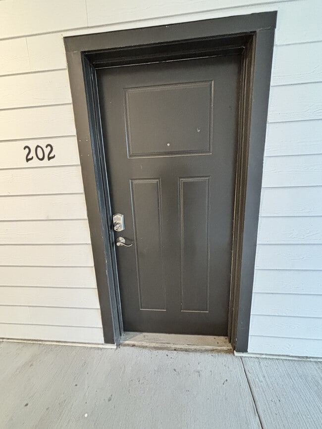 Building Photo - 934 Governors Ct Unit 202