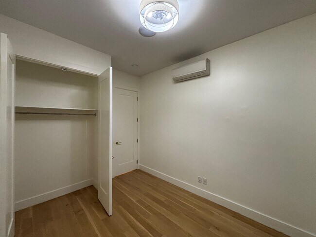 Photo - 50 Grace St Unit 1L