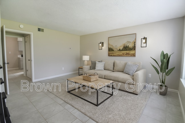 Photo - 2127 Grand Prix Dr