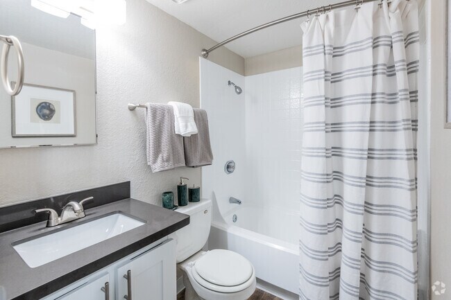 2BR, 2BA