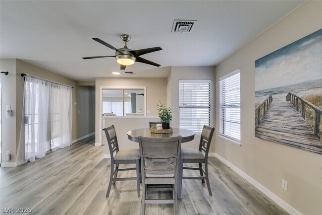 Photo - 2587 Swan Ln