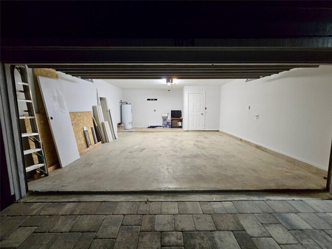 Photo - 1074 SW Jennifer Terrace