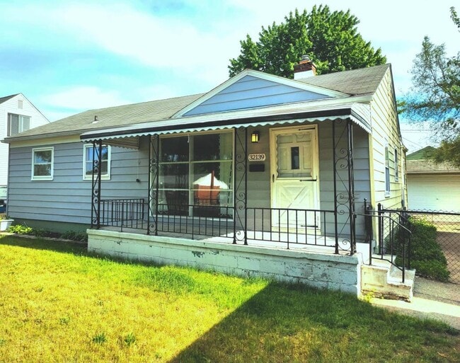 Photo - 32139 Balmoral St Casa