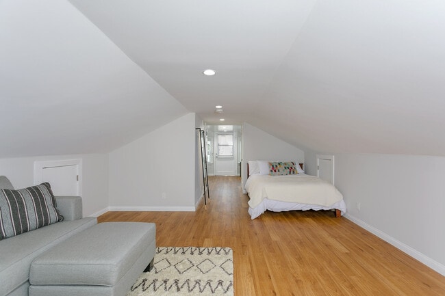 Photo - mar130 Unidad 130 1/2