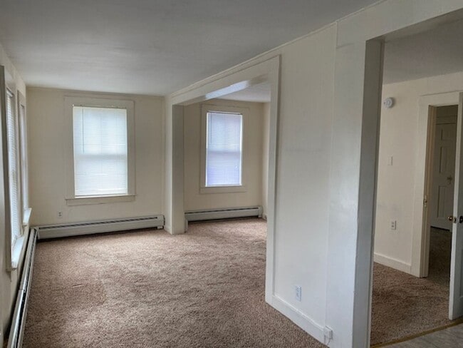Photo - 38 Railroad St