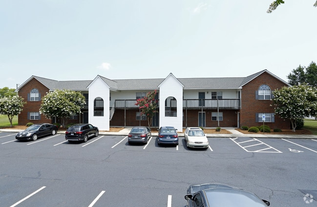 Paladin Apartments - Paladin Apartments