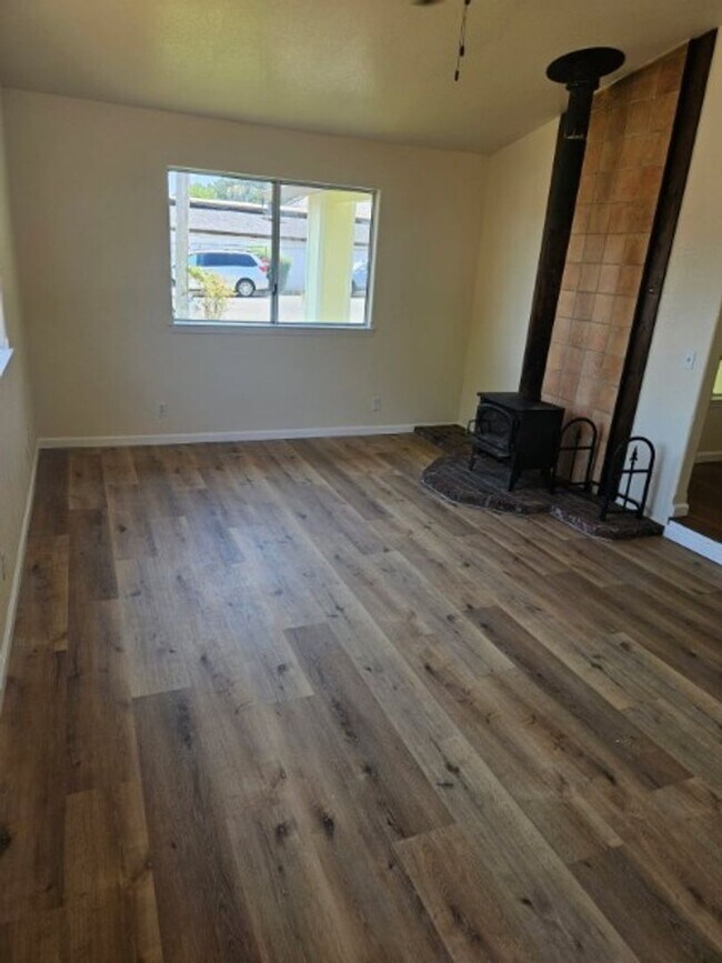 Photo - Lakeport Gem for rent