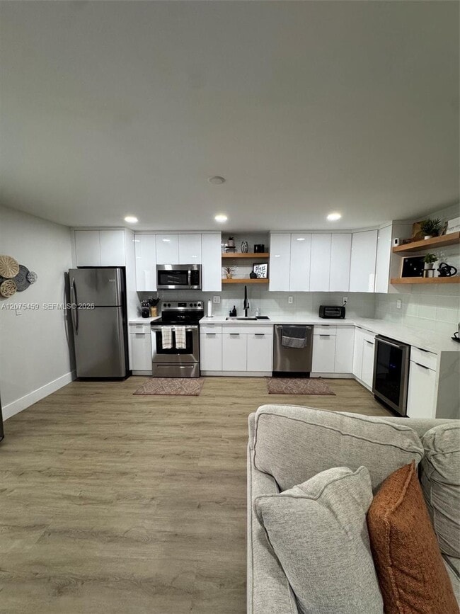 Photo - 2420 Diana Dr Unit 402