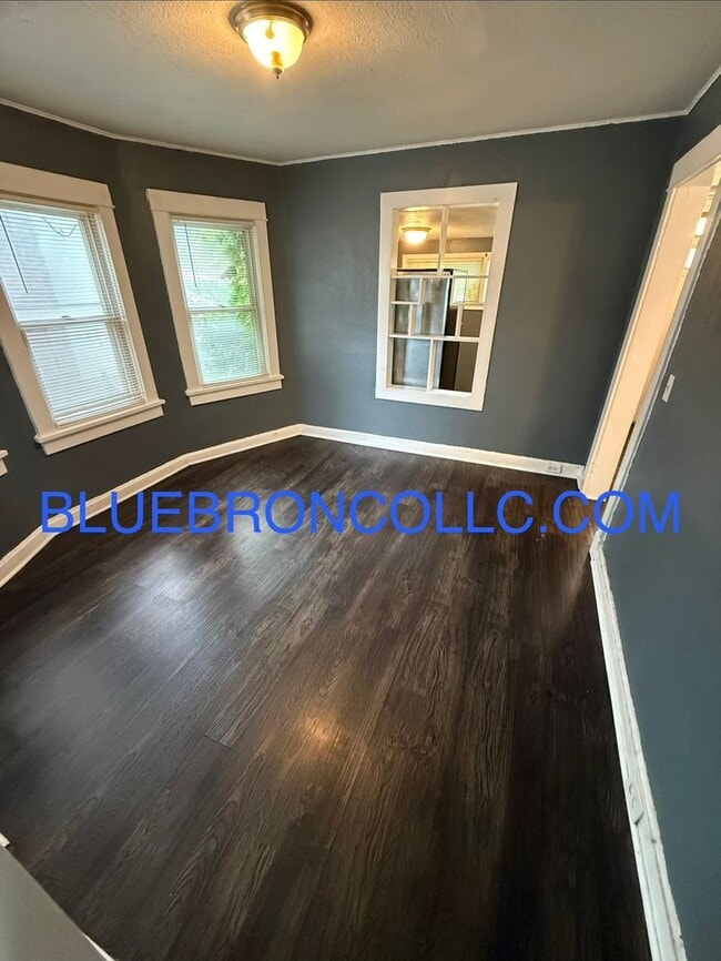 Photo - Newly renovated Cute 2 bedroom 1 bathroom home.