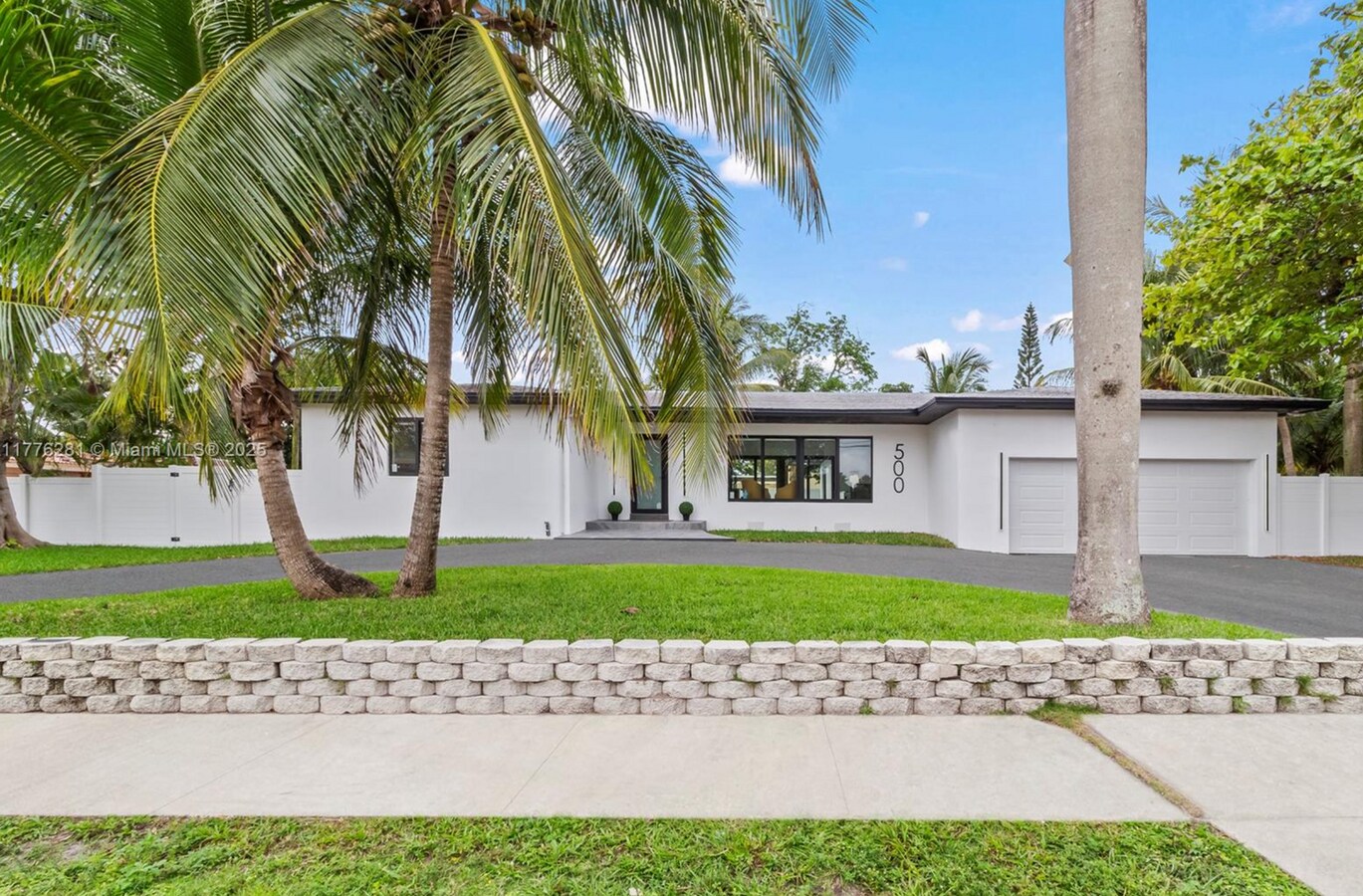 Northeast 6th Street, Pompano Beach, FL 33... - Northeast 6th Street, Pompano Beach, FL 33... House