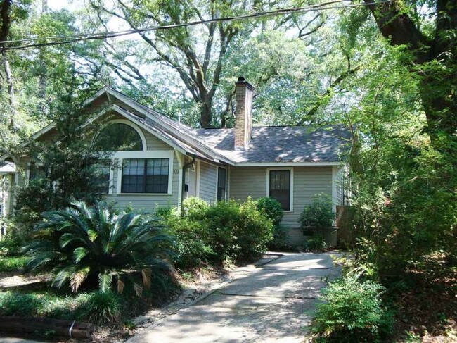 3/2 in Midtown - 3/2 in Midtown House