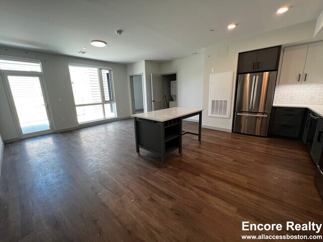 Photo - 80 Rugg Rd Unit D8