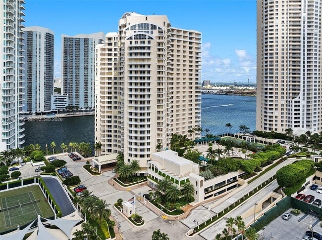 Photo - 888 Brickell Key Dr Unit 609