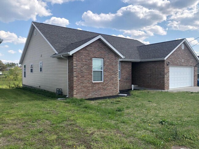 Photo - 2631 S Byers Ave