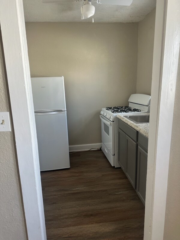 Photo - 404 State St Unidad 4