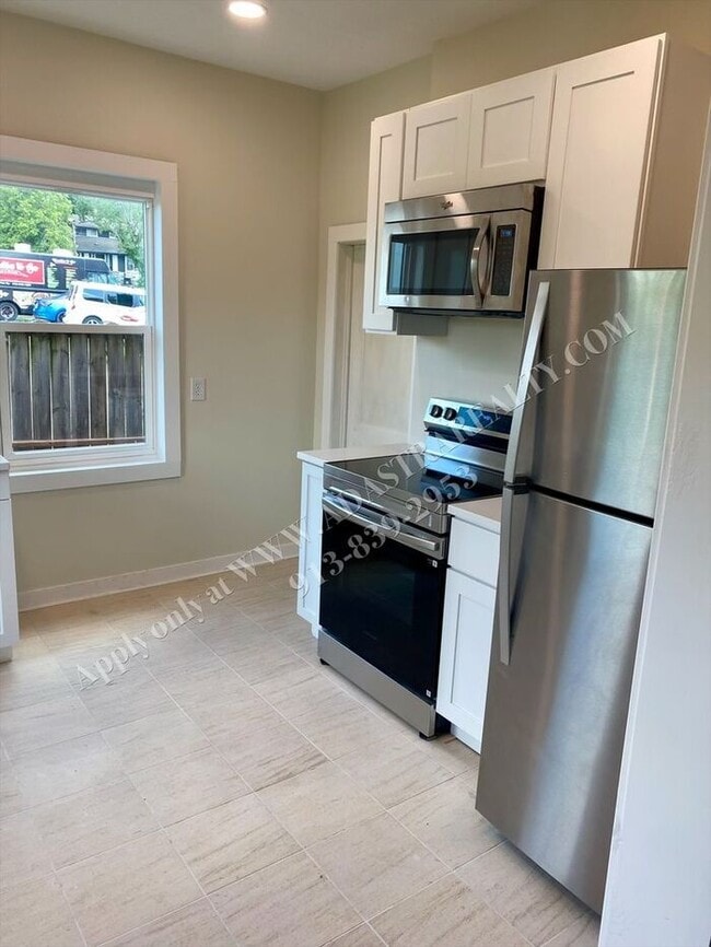 Photo - Remodeled 3 Bed 1.5 Bath Home in Kansas Ci...