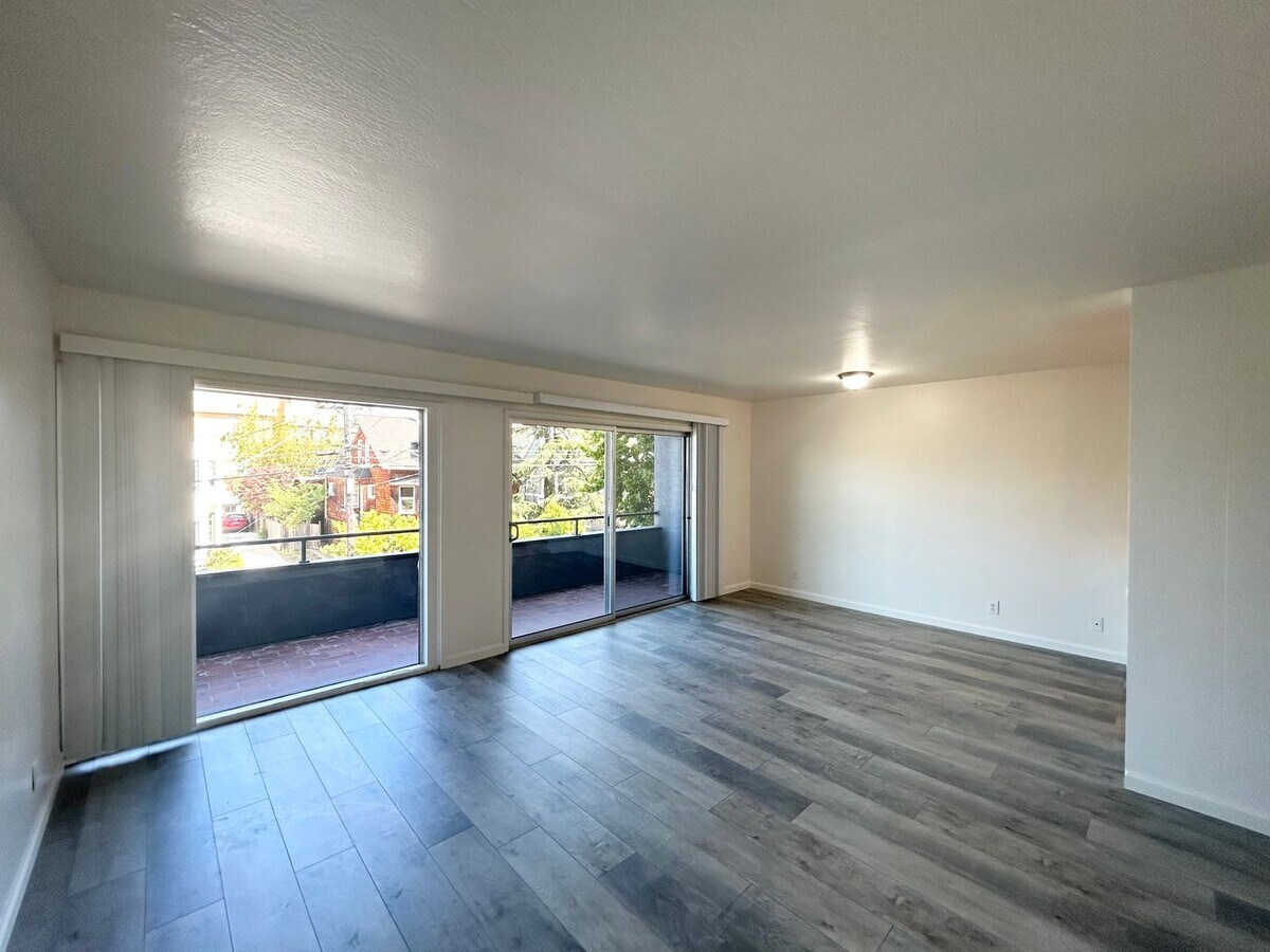 Photo - 2232 Blake Street