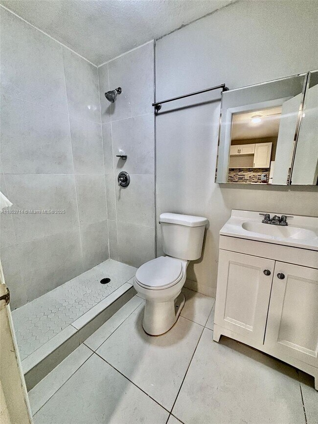 Photo - 17252 SW 149th Pl Unit 0