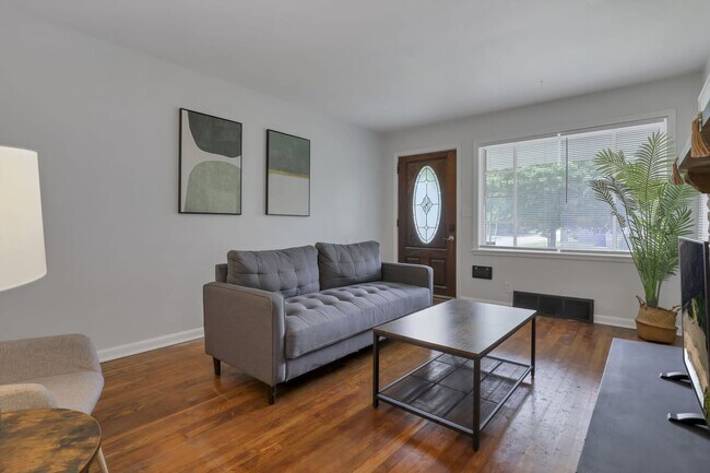 Photo - 1275 E Weber Rd