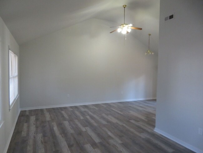 Photo - Dinwiddie VA