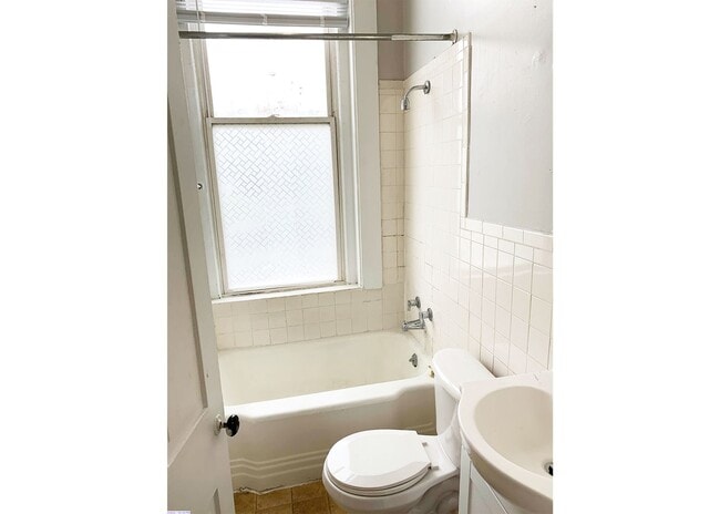 Photo - 3300 Jefferson Ave Unit 3300-02