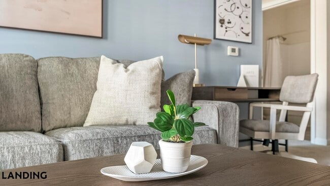 Photo - 9015 Kings Grant Dr Unit 8304-304