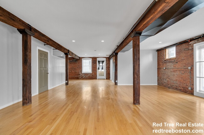 Photo - 14 Meehan St Unit 2