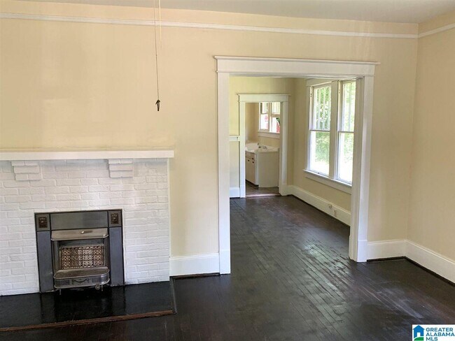 Photo - 619 Goodwin Ave
