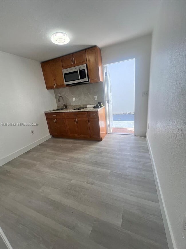 1615 SW 137th Pl Unit 2