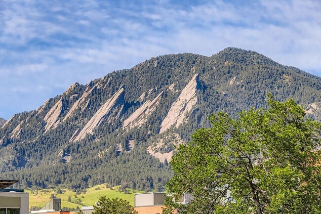 Photo - AMAZING LOCATION 2 Bed 2 Bath Condo In The Heart of Downtown Boulder