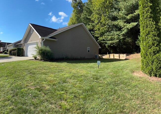 Photo - 83 Birkshire Way